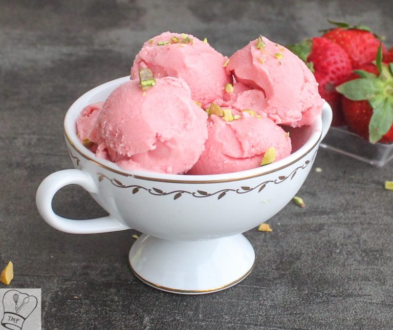 Strawberry Frozen Yogurt