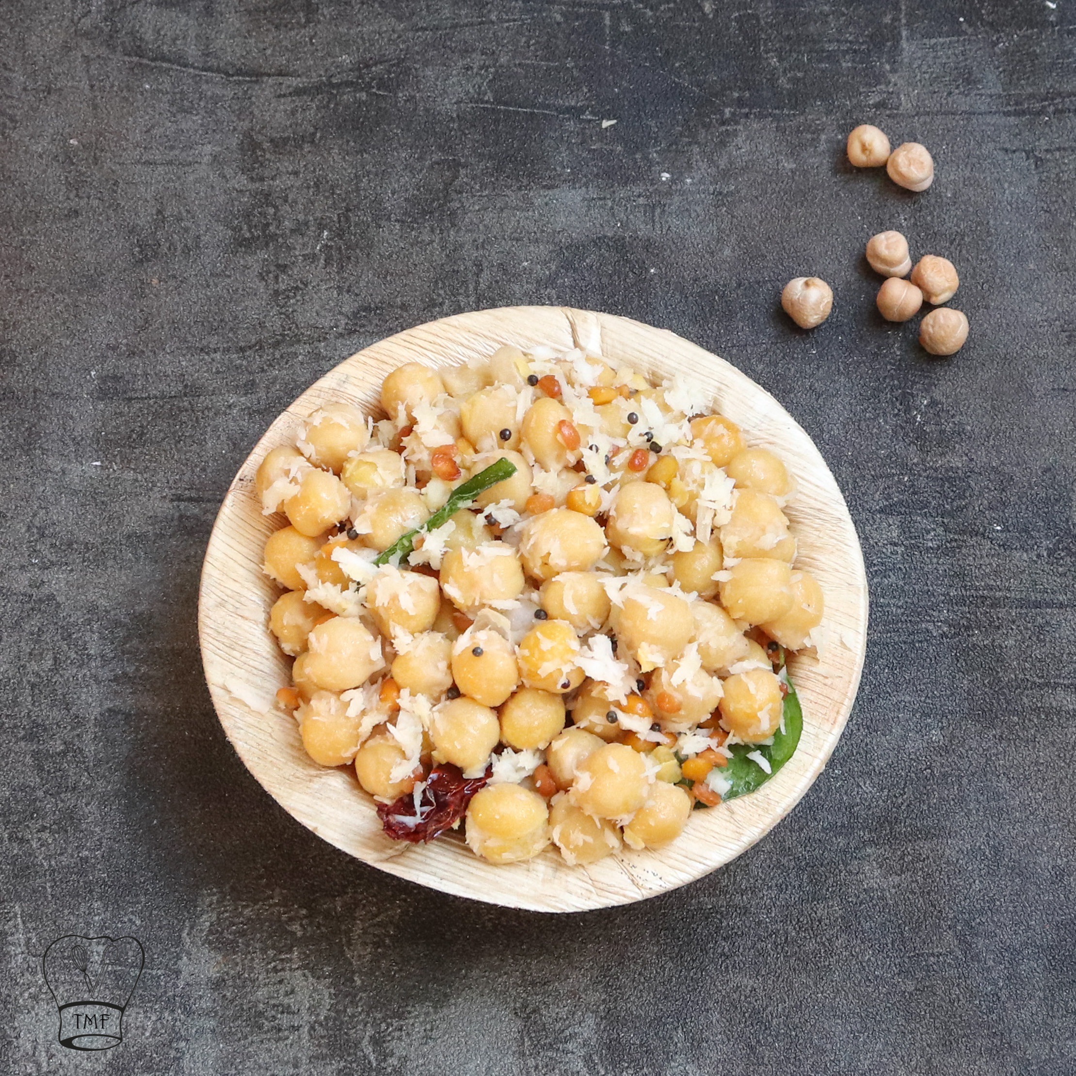 https://traditionallymodernfood.com/wp-content/uploads/2014/08/kondakadalai-sundal-channa-sundal-chickpea-sundal-4.jpeg