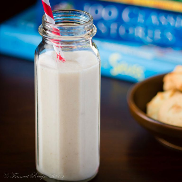 Oatmeal Banana Milkshake served in a jar