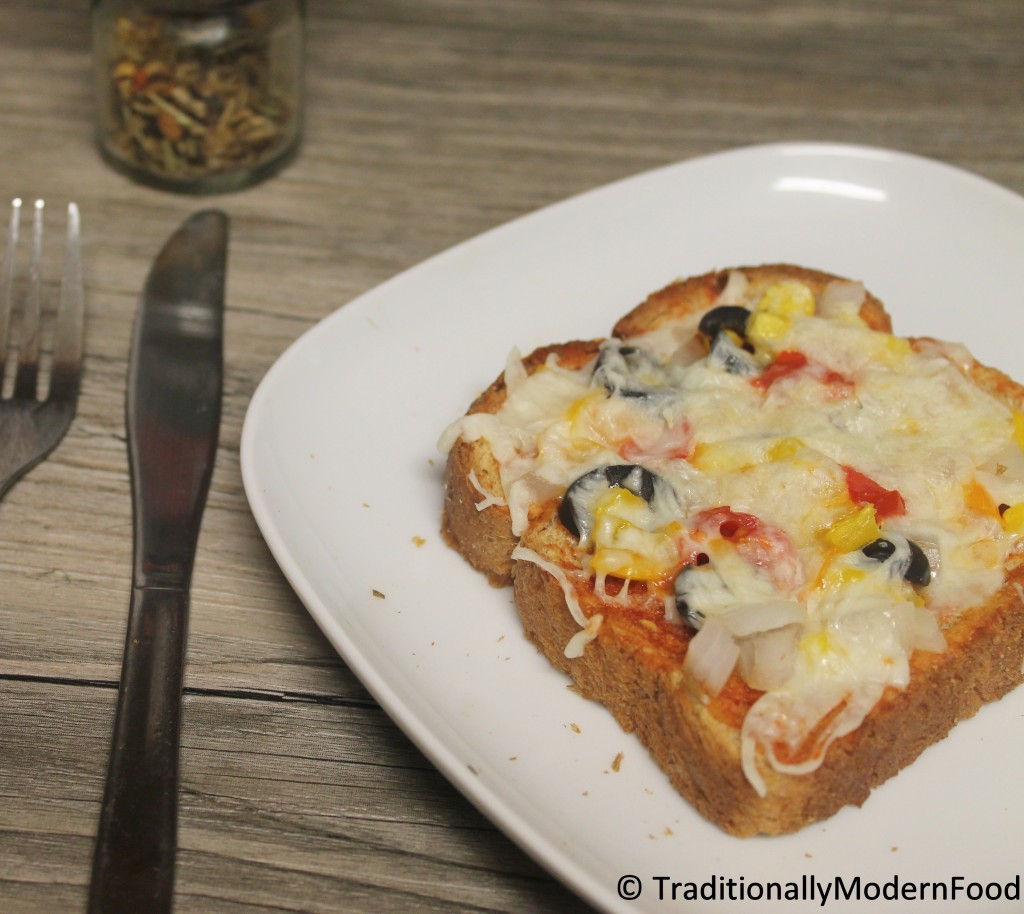 Bread Pizza microwave Traditionally Modern Food