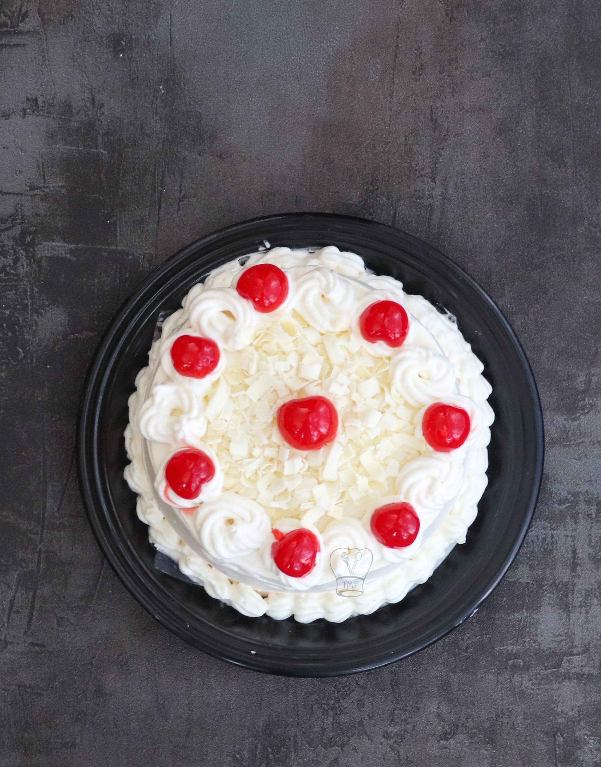 Order Eggless White Forest Cake Online, Price Rs.699 | FlowerAura