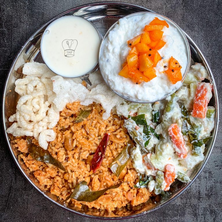 Puliyodarai Aviyal Curd rice vadam payasam