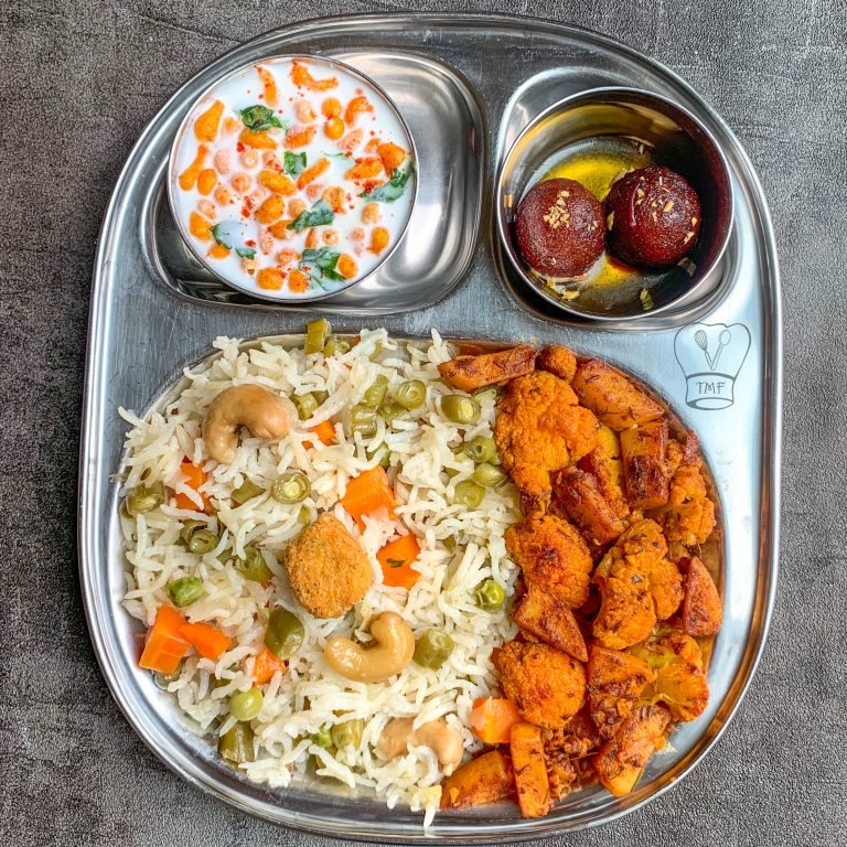 Pulao Aloo gobi Raita Jamun