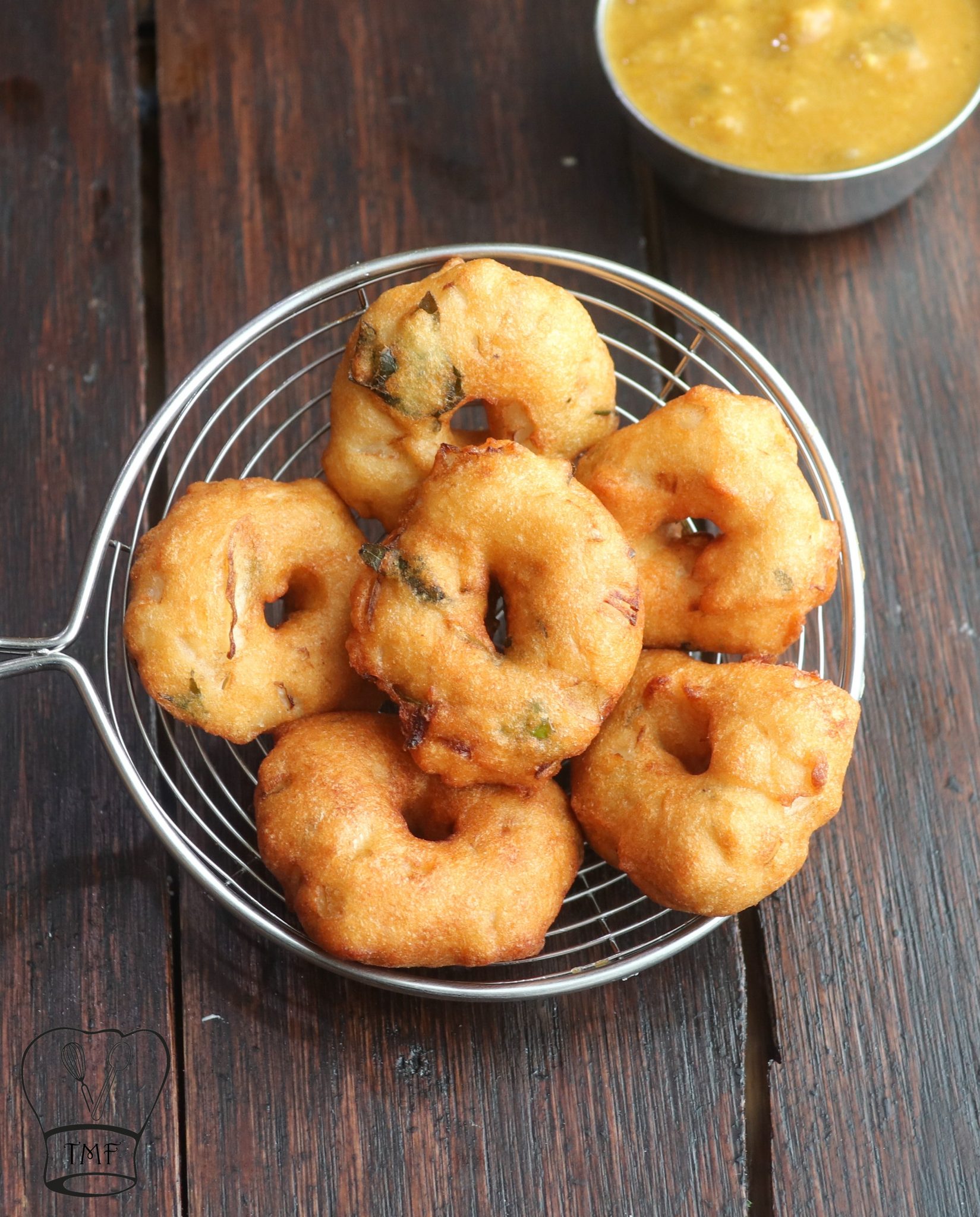 Vada recipe Ulundhu vadai Medu vada Traditionally Modern Food