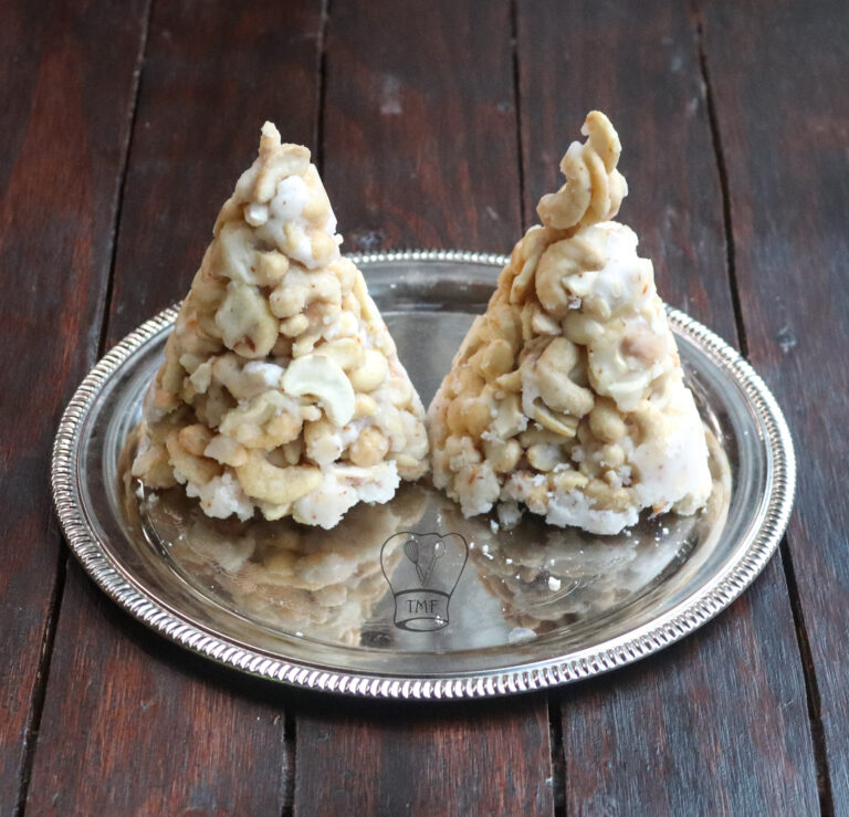 Cashew Paruppu Thengai | Mundhiri Paruppu thengai