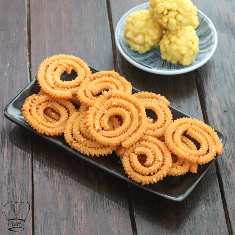 Moong dal chakli | Pasi paruppu murukku