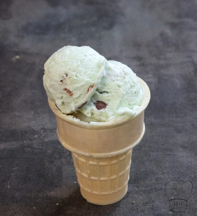 Mint Chocolate chip ice cream - 3 ingredients