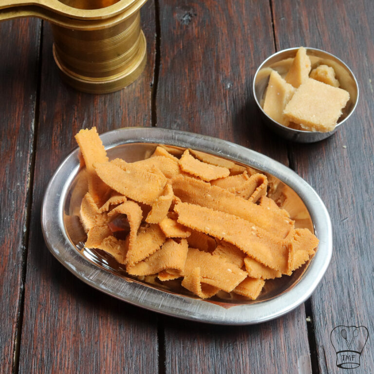 Garlic ribbon pakoda | South Indian  snacks