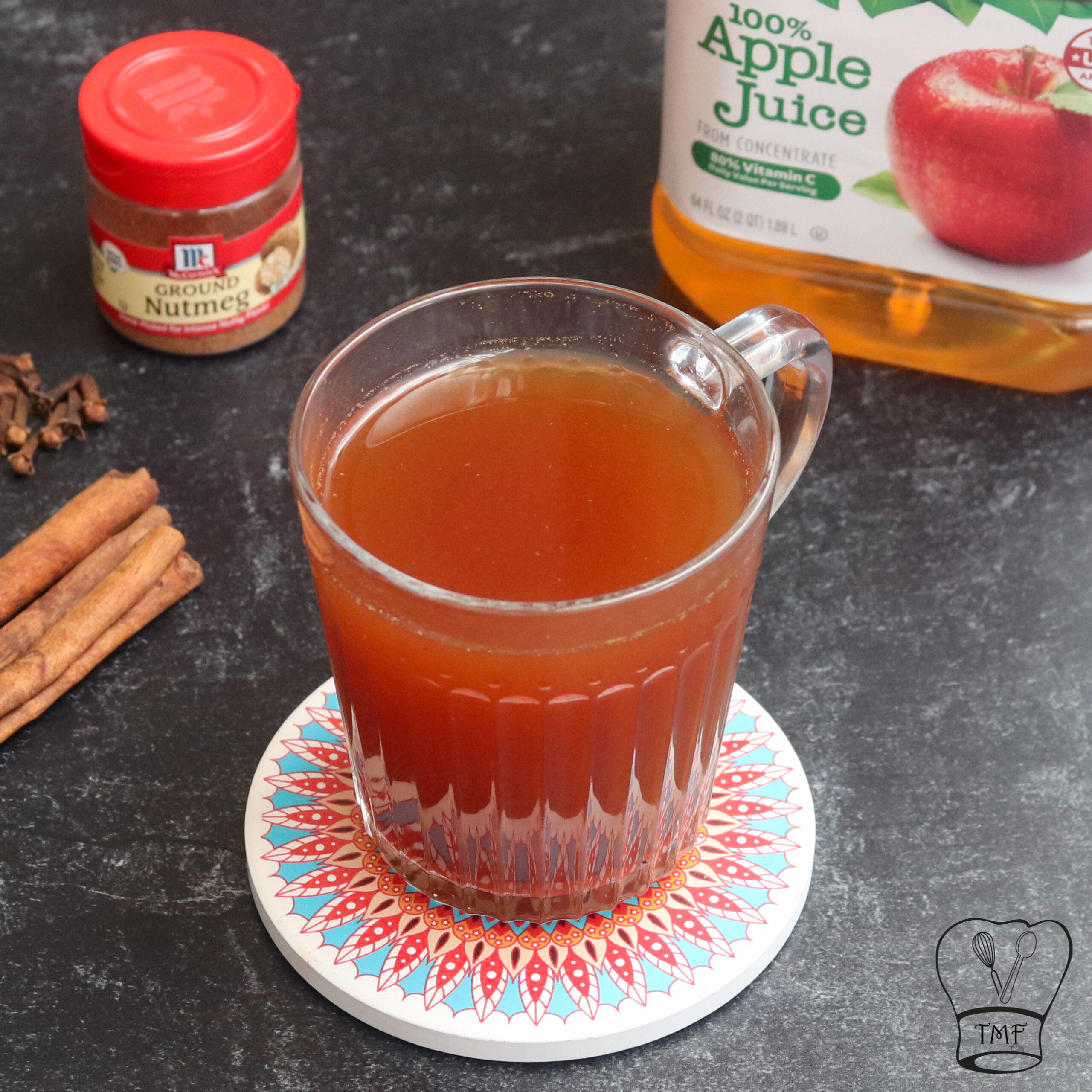 Hot Apple Cider With Cinnamon - Tiger-Corporation